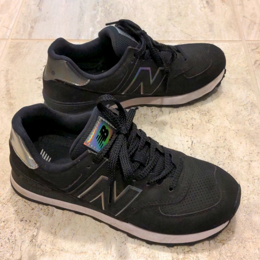 New Balance 574 black and white 9